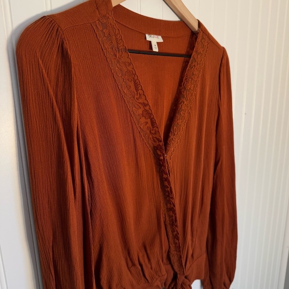 SELF♥️E Women’s Burnt Orange Wrap Blouse Size Medium - Picture 2 of 13